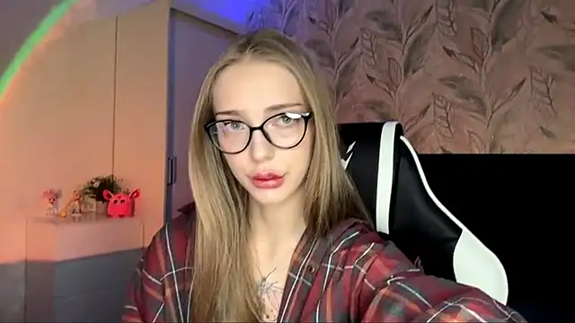 EvaPeace online show from November 23, 5:23 pm