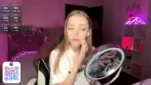 EvaPeace online show from February 4, 7:09 pm