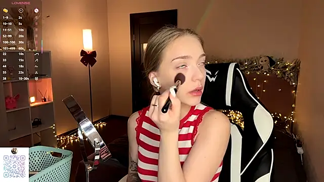 EvaPeace online show from January 11, 7:21 pm