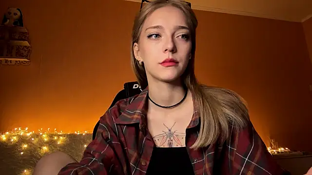 EvaPeace online show from October 12, 4:19 pm