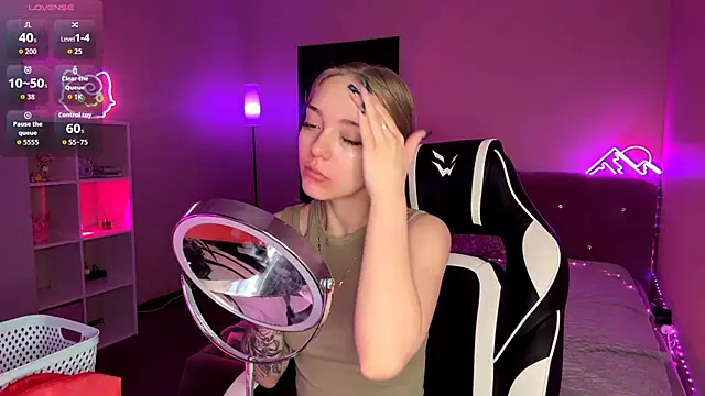 EvaPeace online show from February 9, 7:23 pm