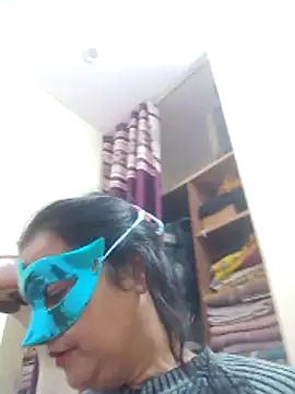 Honey-26 online show from December 15, 1:50 pm