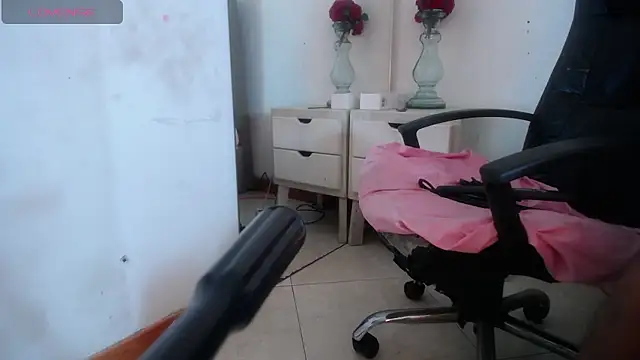 Adara Ferrara online show from March 13, 4:39 am