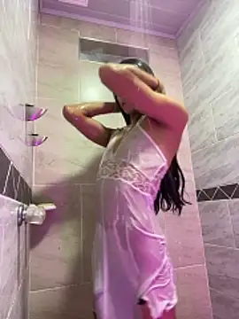 Adara Ferrara online show from March 7, 10:15 pm