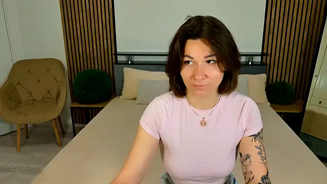 EdenSolis online show from June 29, 7:37 am