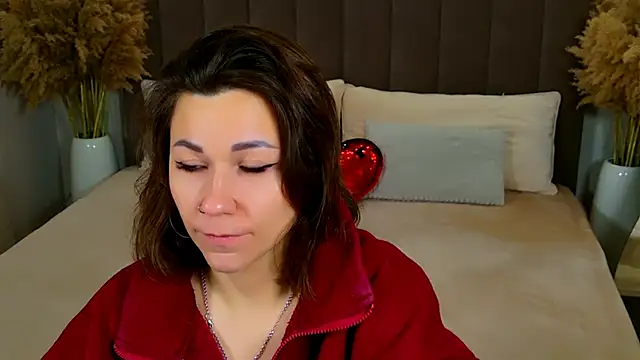 EdenSolis online show from February 1, 9:40 am