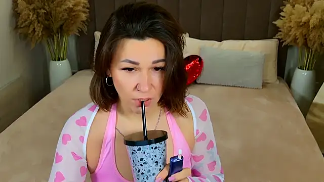 EdenSolis online show from January 9, 10:55 am