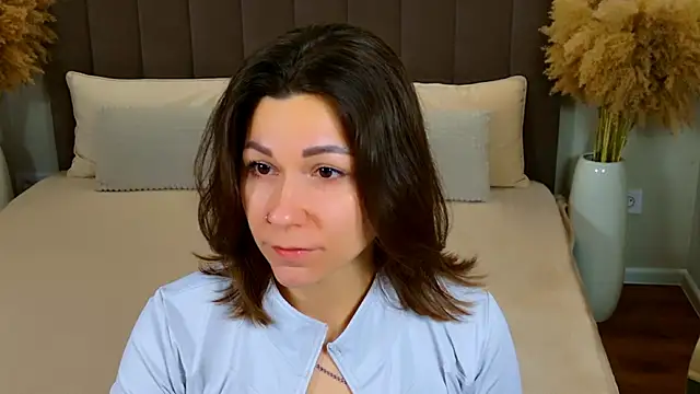 EdenSolis online show from April 16, 7:31 am