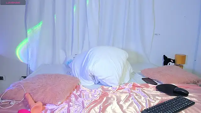 Grecia Moore online show from January 9, 9:55 pm