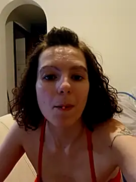 labellerose online show from March 10, 6:12 pm