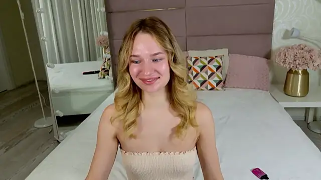 IndieMoon online show from January 12, 7:42 pm