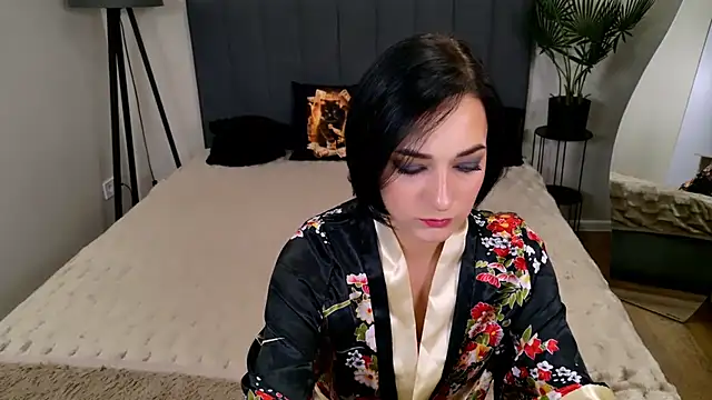 Snapshot of BaileeLynn chatting on October 18, 11:34 am BaileeLynn online show from October 18, 11:34 am