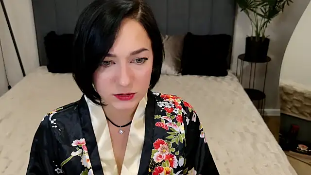 Snapshot of BaileeLynn chatting on October 16, 1:19 pm BaileeLynn online show from October 16, 1:19 pm