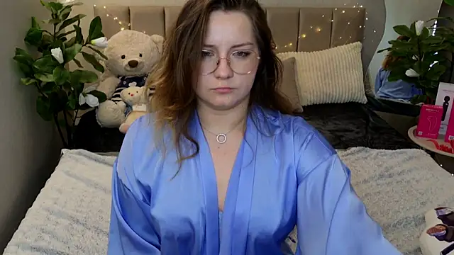 Snapshot of Briarx chatting on June 16, 7:47 pm Briarx online show from June 16, 7:47 pm