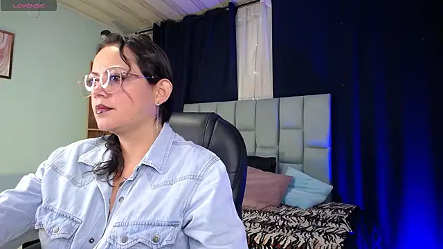 Snapshot of MissKatrina_ chatting on October 13, 7:26 pm MissKatrina online show from October 13, 7:26 pm