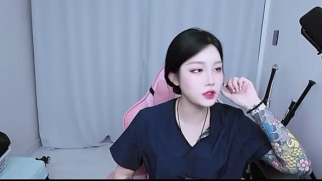 MISA 02 online show from December 16, 12:20 pm