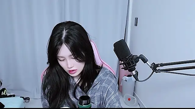 MISA 02 online show from January 12, 12:01 pm