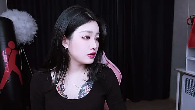 MISA 02 online show from November 8, 5:05 pm