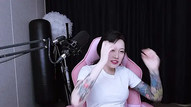 MISA 02 online show from November 13, 12:53 pm