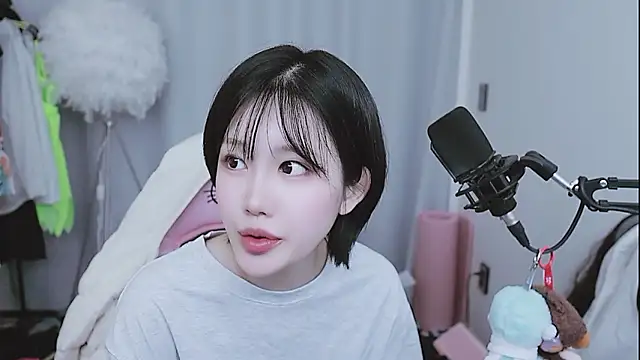 MISA 02 online show from May 29, 3:34 am
