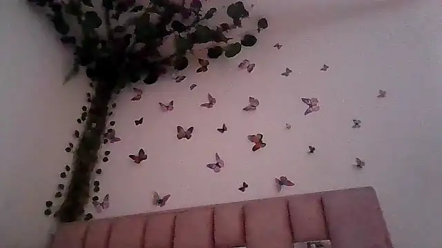 Snapshot of abby_moss_2 chatting on June 11, 12:35 pm abby moss 2 online show from June 11, 12:35 pm