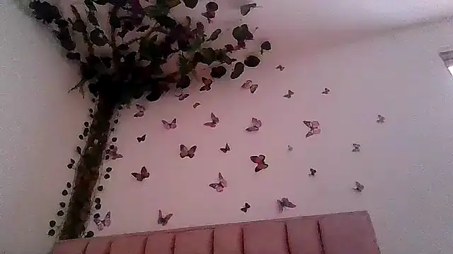 Snapshot of abby_moss_2 chatting on June 22, 12:46 pm abby moss 2 online show from June 22, 12:46 pm