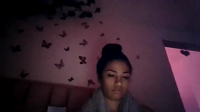 Snapshot of abby_moss_2 chatting on June 20, 10:37 pm abby moss 2 online show from June 20, 10:37 pm