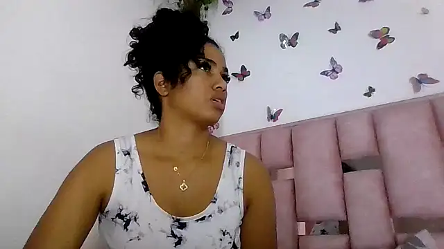 Snapshot of abby_moss_2 chatting on June 16, 12:38 pm abby moss 2 online show from June 16, 12:38 pm