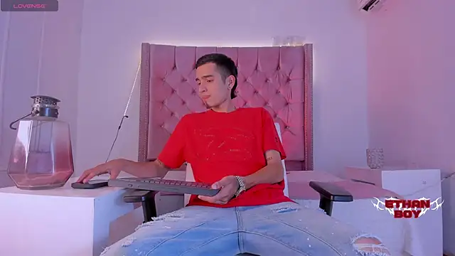 Ethan Boy  online show from October 21, 8:52 pm