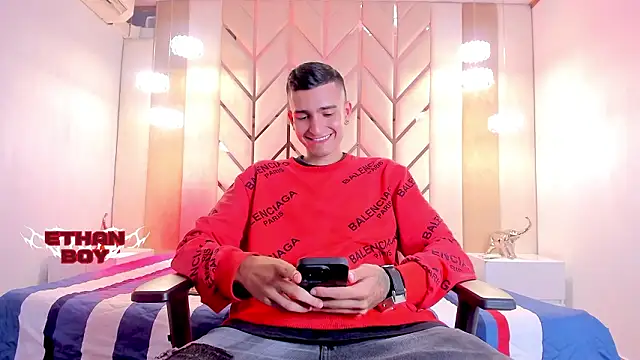 Ethan Boy  online show from February 13, 9:37 pm