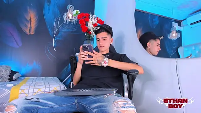 Ethan Boy  online show from December 22, 7:14 pm