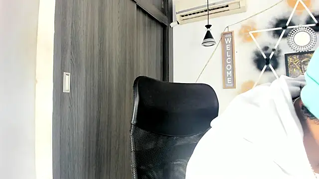 jhapsson wong online show from October 15, 1:52 pm