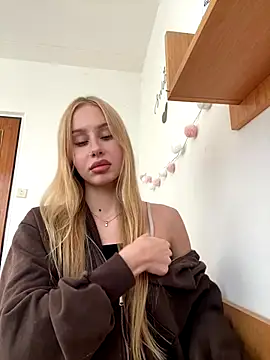 RemyStyles online show from October 24, 2:38 pm