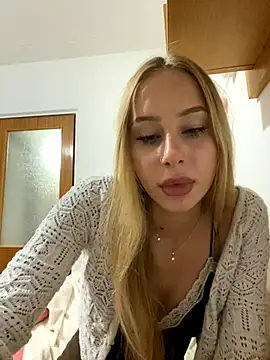 RemyStyles online show from October 26, 6:52 pm