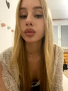 RemyStyles online show from November 20, 8:09 pm