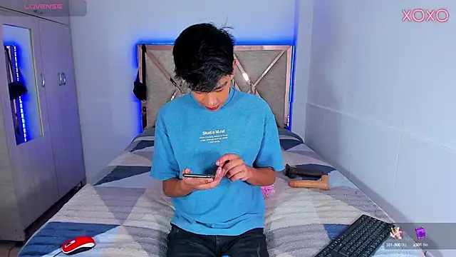 Jacovo2002 online show from October 12, 8:32 pm