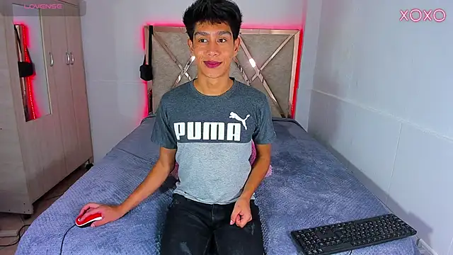 Jacovo2002 online show from October 19, 2:36 am