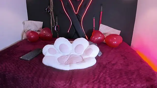 cookie bit online show from February 26, 8:42 pm