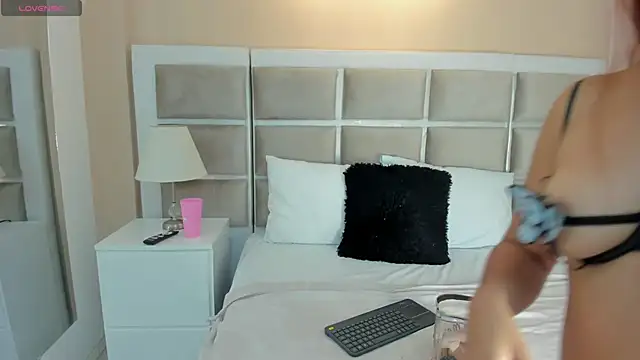 Adhara adams18 online show from November 30, 11:44 am