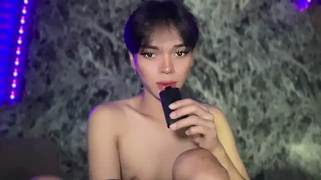 Snapshot of Chechay chatting on November 20, 2:07 pm Chechay online show from November 20, 2:07 pm