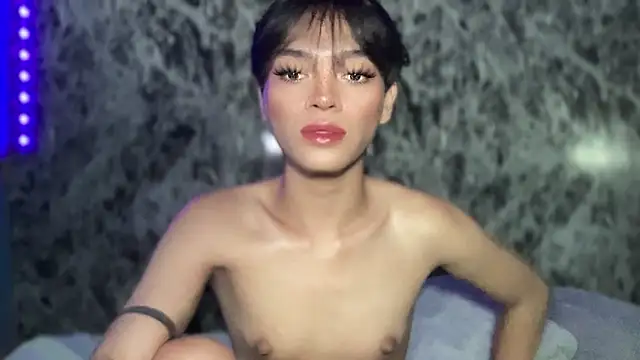 Snapshot of Chechay chatting on November 29, 5:51 am Chechay online show from November 29, 5:51 am