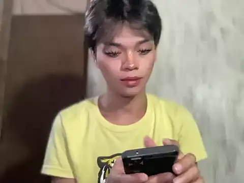 Snapshot of Chechay chatting on November 28, 1:28 am Chechay online show from November 28, 1:28 am