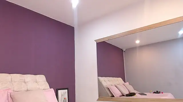 Snapshot of Valerii_Mariin chatting on November 24, 7:36 pm Valerii Mariin online show from November 24, 7:36 pm