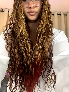 Luna Vex online show from October 14, 7:25 pm