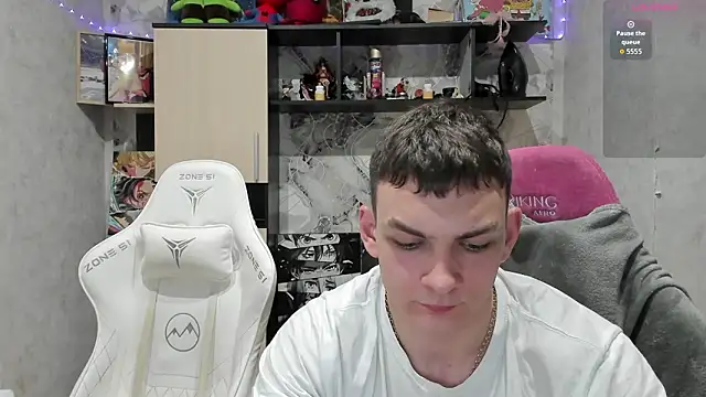 MIKE GOD19 online show from March 15, 4:36 pm