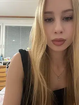 JudithCarly online show from November 25, 7:36 pm