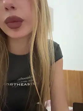 JudithCarly online show from December 13, 8:04 pm