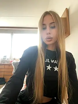 JudithCarly online show from November 5, 10:18 am