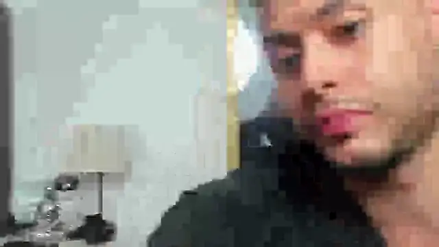 Snapshot of Ken_mailik1 chatting on October 10, 10:54 pm Ken mailik1 online show from October 10, 10:54 pm