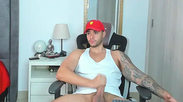 Snapshot of Ken_mailik1 chatting on January 10, 7:31 pm Ken mailik1 online show from January 10, 7:31 pm